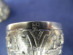 Paire de bols à épices en argent repoussé vintage oriental sur pied
