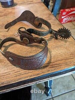 Paire de bottes western anciennes avec incrustations d'argent (non marquées)