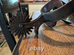 Paire de bottes western anciennes avec incrustations d'argent (non marquées)