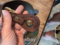 Paire de bottes western anciennes avec incrustations d'argent (non marquées)