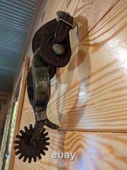 Paire de bottes western anciennes avec incrustations d'argent (non marquées)