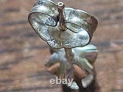 Paire de boucles d'oreilles vintage en or blanc 14 carats et diamants de 10 points