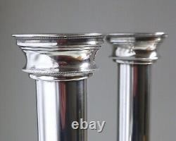 Paire de bougeoirs de colonne en argent massif sterling 925 vintage. 20cm de haut.