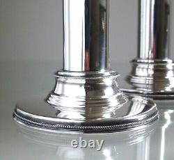 Paire de bougeoirs de colonne en argent massif sterling 925 vintage. 20cm de haut.