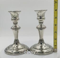 Paire de bougeoirs en argent et étain de style Empire vintage, fabriqués aux États-Unis