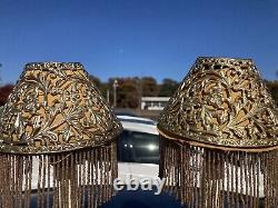 Paire de bougeoirs en argent plaqué Sheffield avec porte-abat-jour et abat-jour de 9,5'