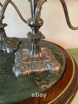 Paire de bougeoirs en argent plaqué de style vintage signés pour la décoration de la maison