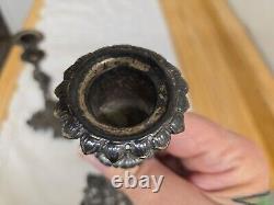 Paire de candélabres figuratifs en métal argenté vintage sur base, non marqués