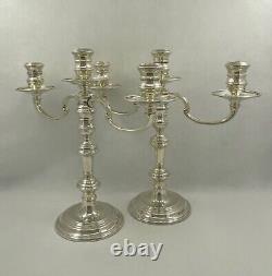 Paire de chandeliers en argent sterling vintage Londres 1970 par Richard Comyns de 30 cm de haut
