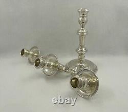 Paire de chandeliers en argent sterling vintage Londres 1970 par Richard Comyns de 30 cm de haut