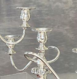 Paire de chandeliers torsadés à trois branches en argent sterling vintage