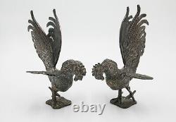 Paire de coqs de combat décoratifs en plaque d'argent vintage