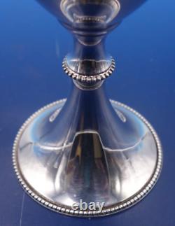 Paire de gobelets à boire en argent sterling anglais vintage avec bord perlé par L. P. Londres 1970