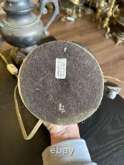 Paire de lampes de table de style urne en laiton plaqué argent vintage Sarreid LTD