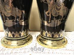 Paire de lampes de table en céramique asiatique vintage peintes en noir avec des tons argent et or