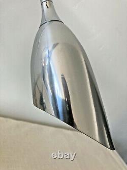 Paire de lampes en aluminium Dansk modernes vintage à col de cygne en forme de balle sur base en étoile mod de Louis Lara