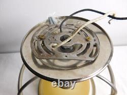 Paire de lampes en verre à dôme industriel Art Déco de 1933 en aluminium, réélectrifiées 8X11