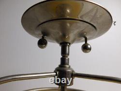 Paire de lampes en verre à dôme industriel Art Déco de 1933 en aluminium, réélectrifiées 8X11
