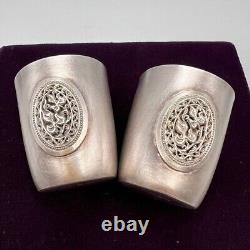 Paire de mugs antiques en argent sterling 925 gravés, marqués, dans une boîte organique de 80 grammes.