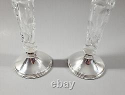 Paire de vases flûtés en verre taillé en argent sterling Hawkes Vintage 9 1/2'