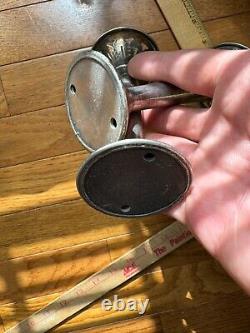 Paire de vases tulipes en argent sterling vintage alourdis, haut perforé 5H à lire