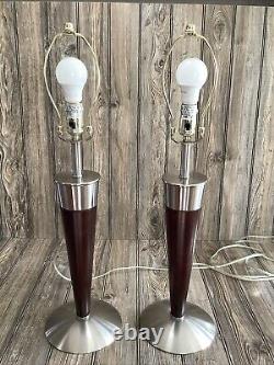 Paire vintage de lampes de table rétro en bois et acier Anthony California, 2 lumières fonctionnelles.