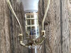 Paire vintage de lampes de table rétro en bois et acier Anthony California, 2 lumières fonctionnelles.