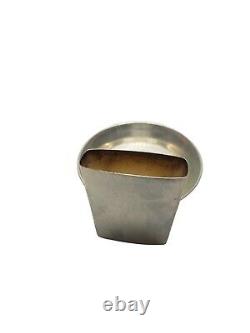 Paire vintage de petits cendriers en argent sterling avec porte-allumettes intégré