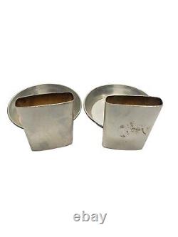 Paire vintage de petits cendriers en argent sterling avec porte-allumettes intégré