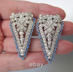 Superbe paire de clips de robe art déco vintage en bleu et cristaux de rhinestones