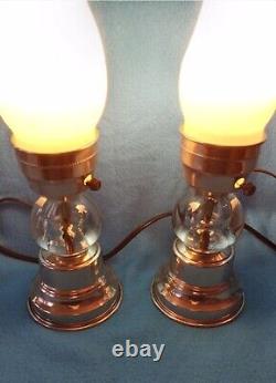 Trouvaille rare: Paire de lampes vintage en verre et en aluminium