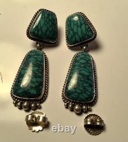 Une Paire Vintage De Boucles D'oreilles Turquoise En Argent Sterling Par Navajo Ben Piaso