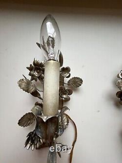 Une paire de magnifiques appliques murales électriques florales/feuilles en argent 10 vintage.