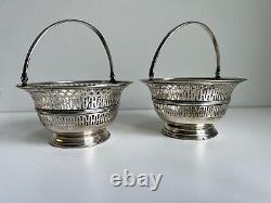 Une paire de paniers de table en argent sterling ancien