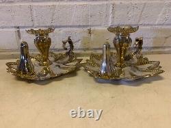 Vtg Paire de chandeliers en argent plaqué avec motifs floraux et décor de pétales de fleurs